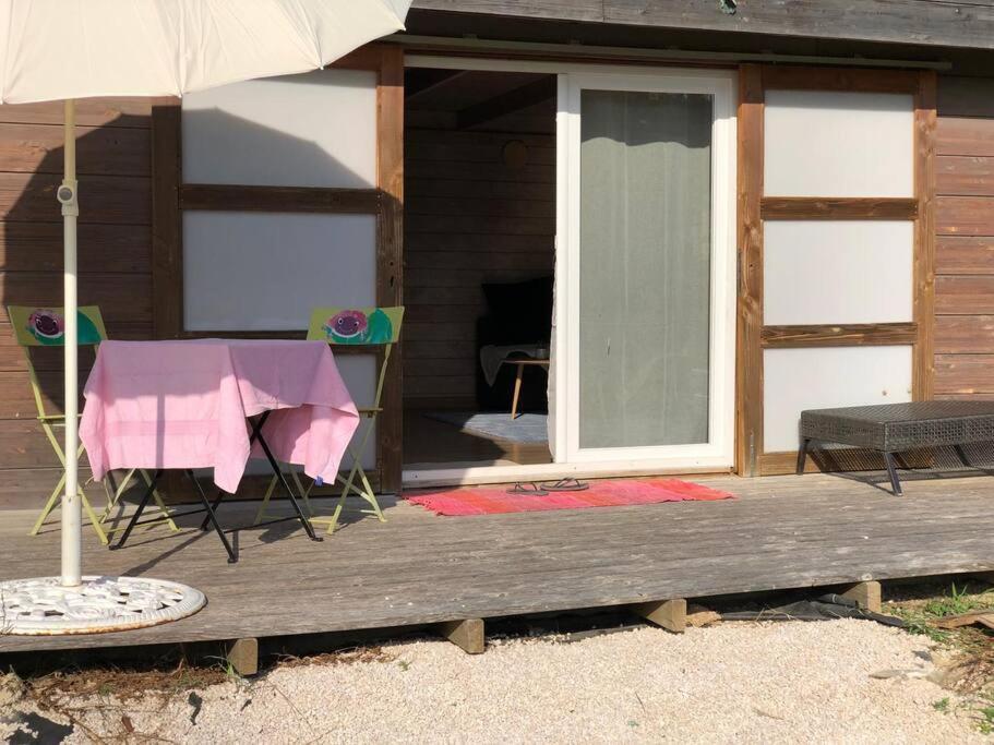 Chalet Bois Cosy Avec Piscine Aix Nature 普罗旺斯地区艾克斯 外观 照片