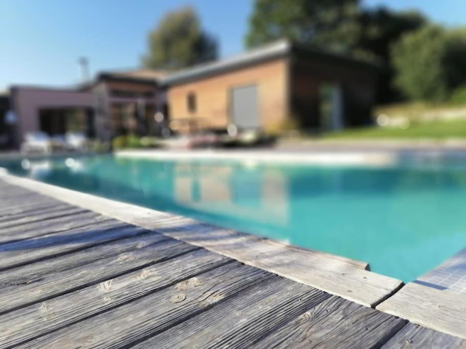 Chalet Bois Cosy Avec Piscine Aix Nature 普罗旺斯地区艾克斯 外观 照片