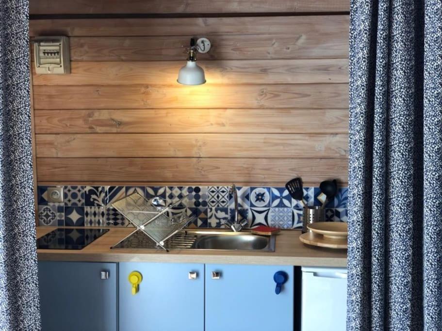 Chalet Bois Cosy Avec Piscine Aix Nature 普罗旺斯地区艾克斯 外观 照片